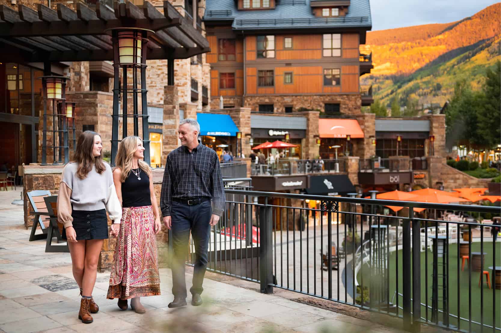Images800X533_VAIL3