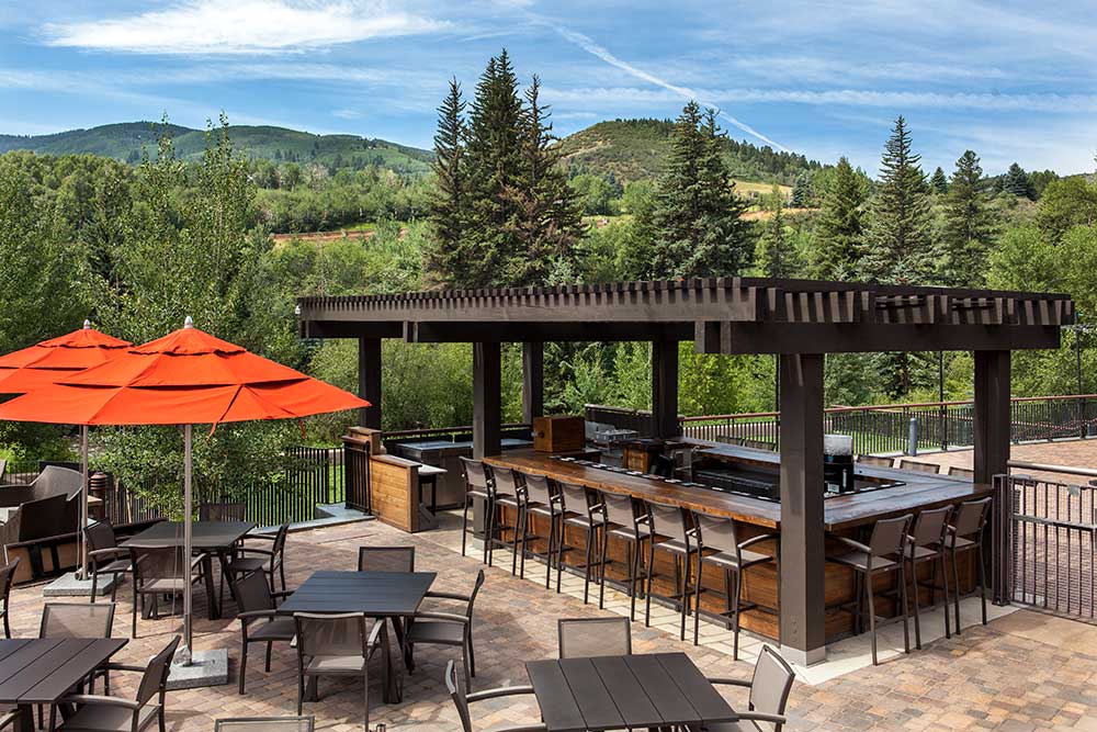 Laps Pool Bar Westin Riverfront